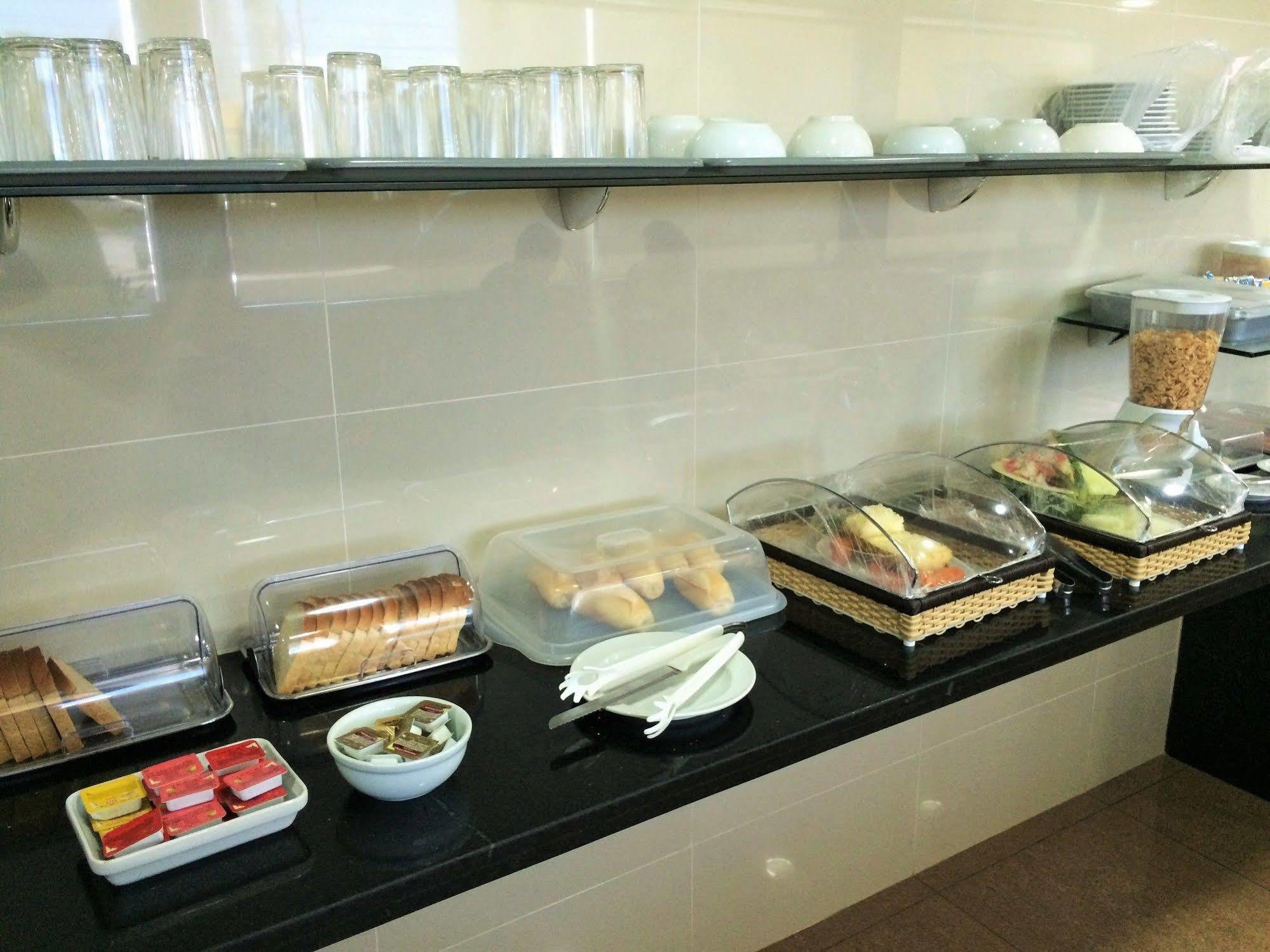 Veraneio Hotel 2*